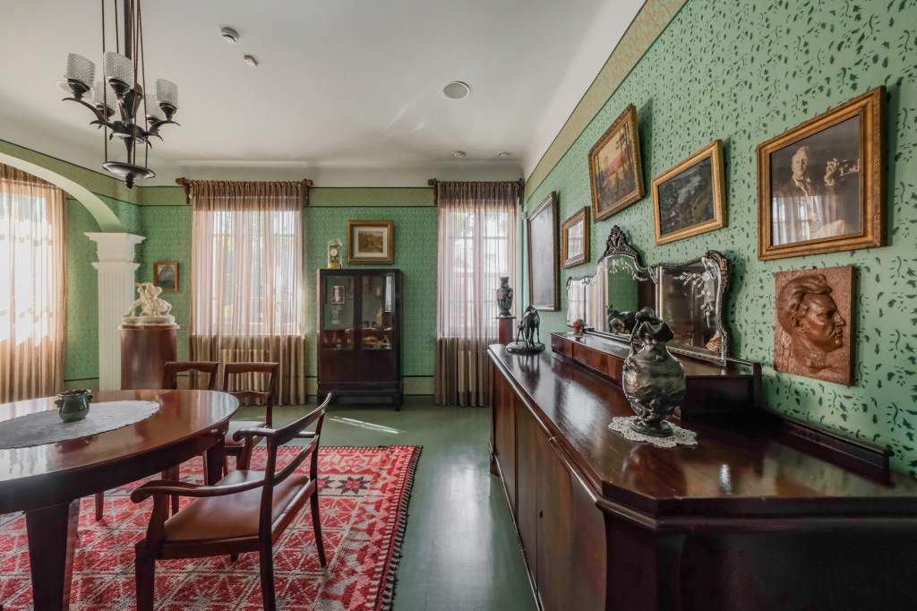 Miko ir Kipro Petrauskų namų nuotrauka